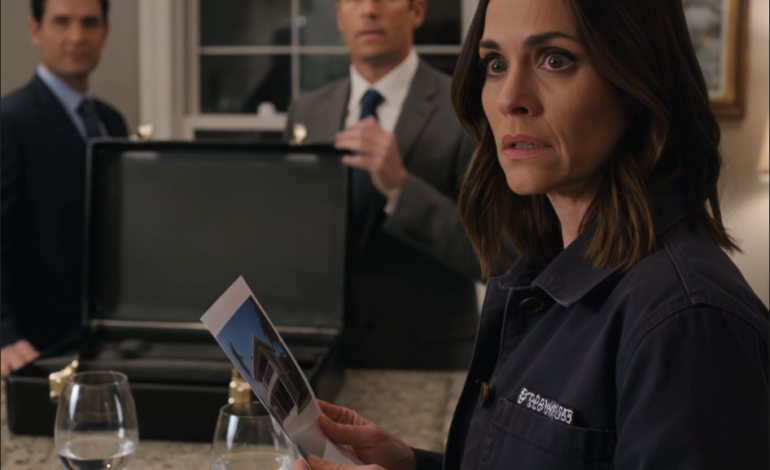 「祖母は両親のリビングルーム越しに私をじっと見つめ、『120万ドルもするマリブのビーチハウスを買ってくれたのに、なぜまだ家賃を払っているの？』と尋ねた。すると姉の表情が変わり、母は黙り込んだ。そして私は、長年信じてきた家族の物語が、私の名前を土台にした嘘だったのだと悟った。」