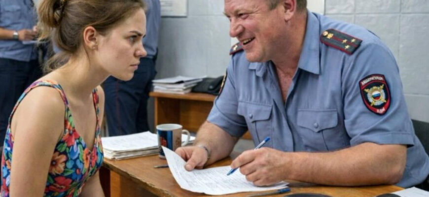 「この賢い奴のために、できる限り書き留めてくれ!」と少佐は笑った。