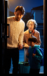 誰にも愛されなかった少年…失ってはいけなかった唯一の家に戻った